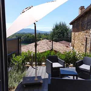Appartement Trevoux: Loft Ravissant Avec Terrasse, Trévoux