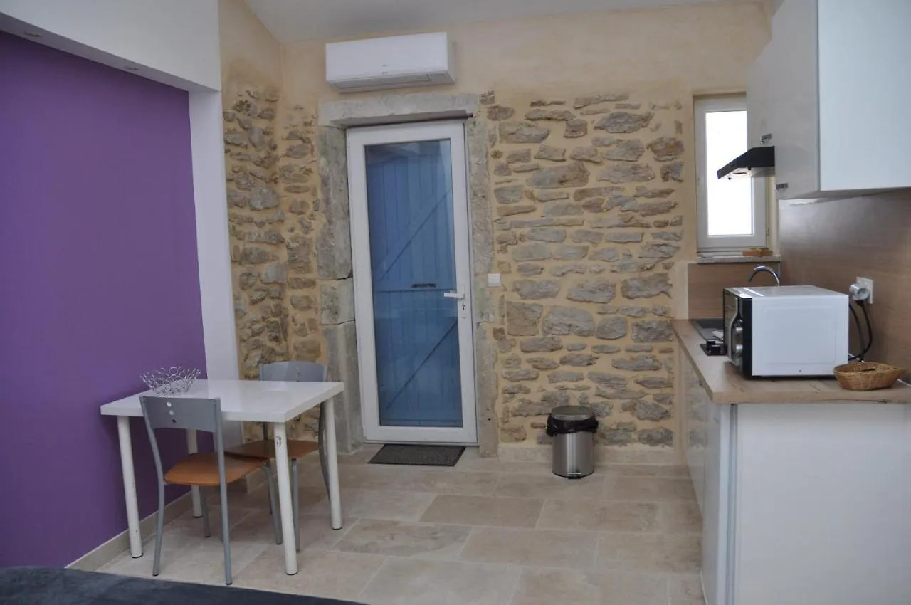 Studio Avec Terrasse Privative Et Piscine Grillon Апартаменты