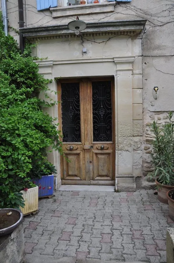 Studio Avec Terrasse Privative Et Piscine Grillon Франция