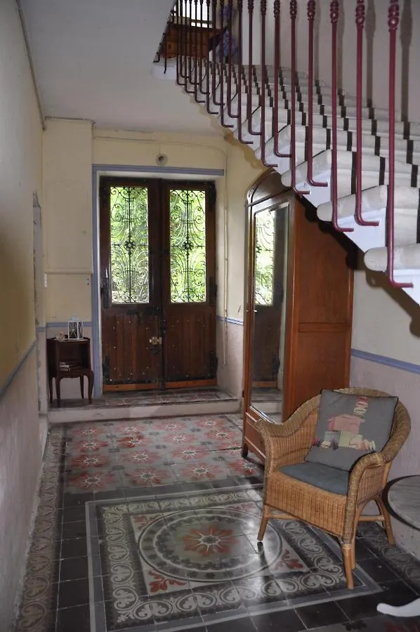 Studio Avec Terrasse Privative Et Piscine Grillon 0*,  Франция