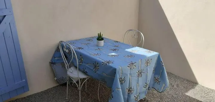 Studio Avec Terrasse Privative Et Piscine Grillon